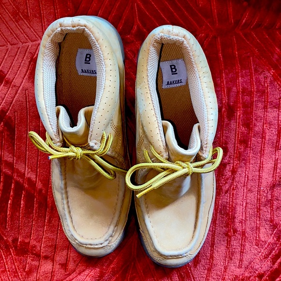 7.5 leather-upper heeled boot/loafer by Bakers - Picture 4 of 5